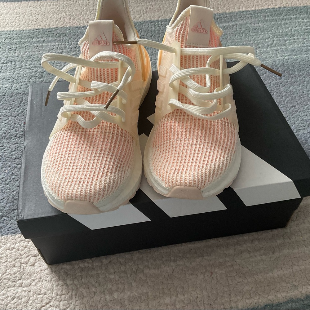 Adidas women sneakers